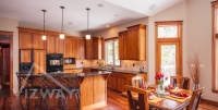 9-Kitchen-breakfast-bar-770x386