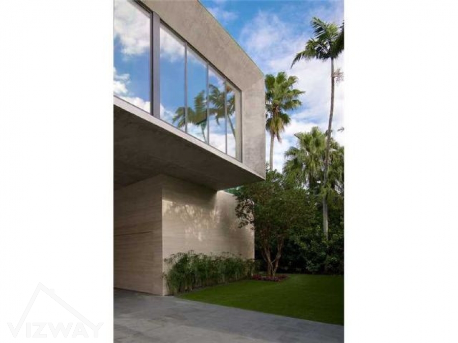 252 BAL BAY DR BAL HARBOUR, FL 33154