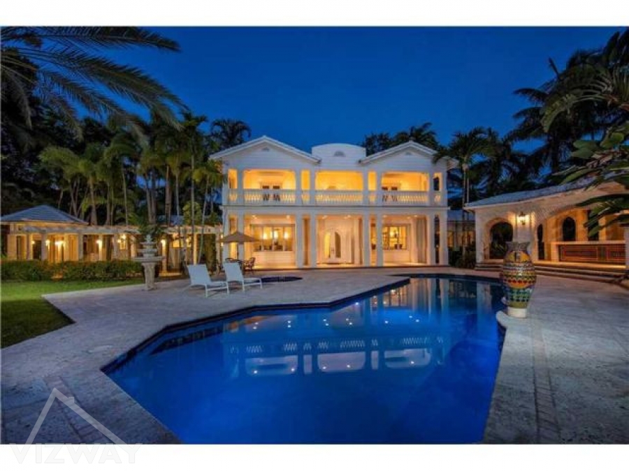 1 STAR ISLAND DR MIAMI BEACH, FL 33139