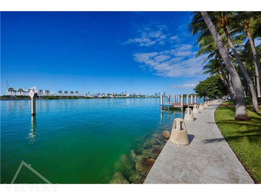 1 STAR ISLAND DR MIAMI BEACH, FL 33139